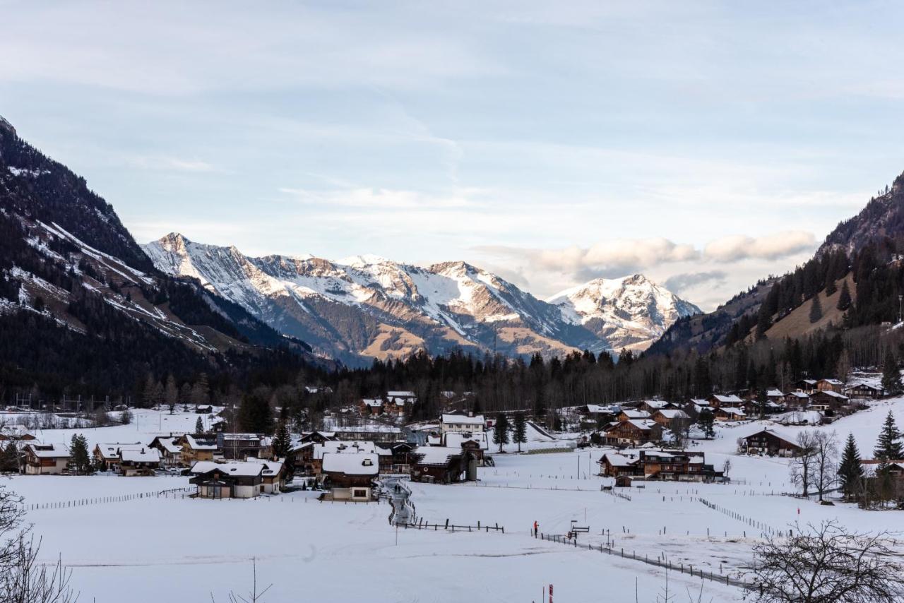 Typically Swiss Hotel Ermitage Kandersteg Exterior photo